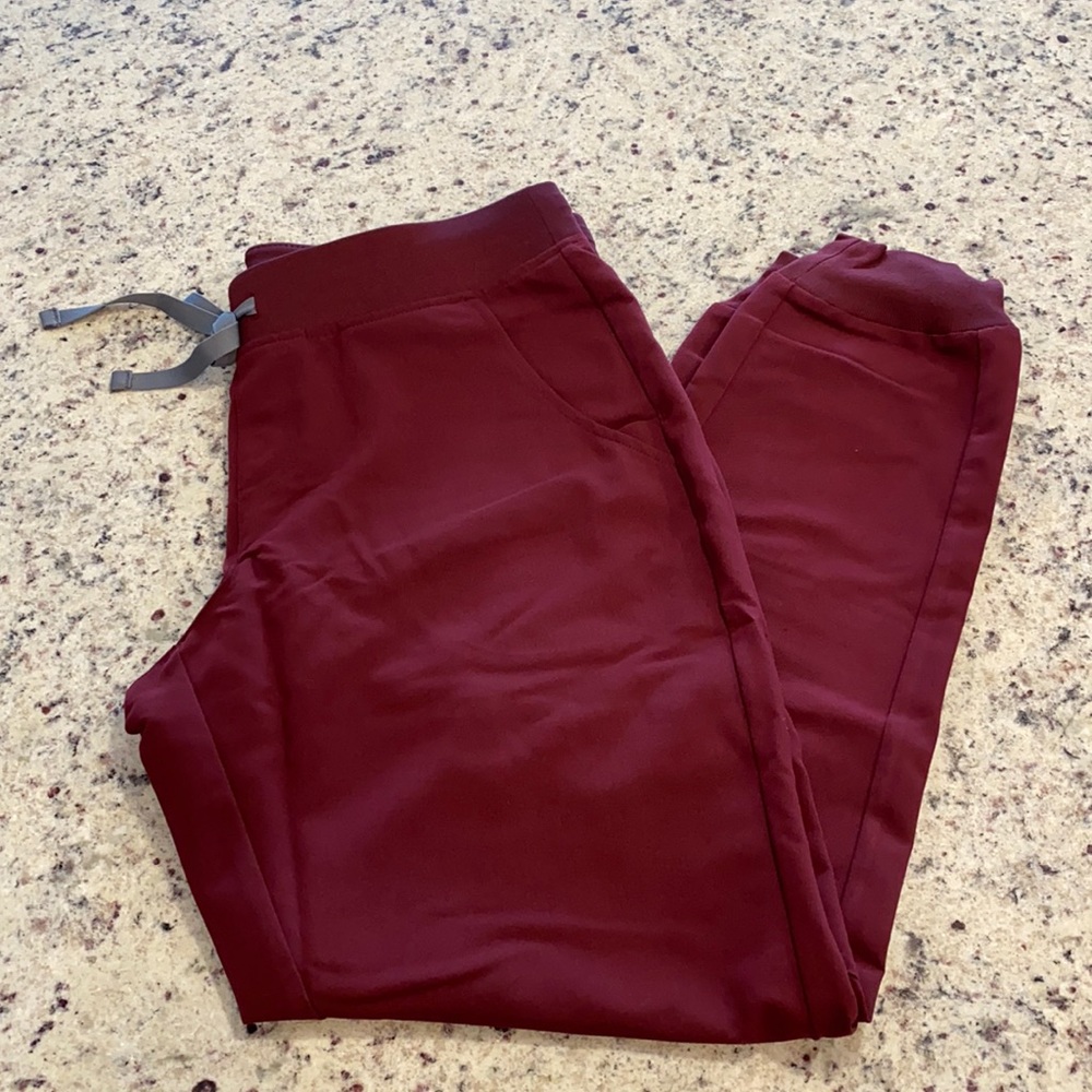 FIGS Zamora Jogger Scrub Pants - NWT